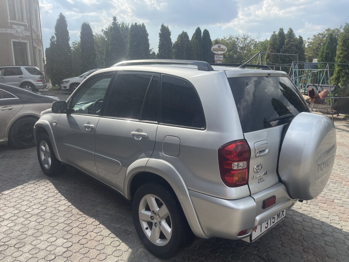 Toyota rav4 продам 4900 $