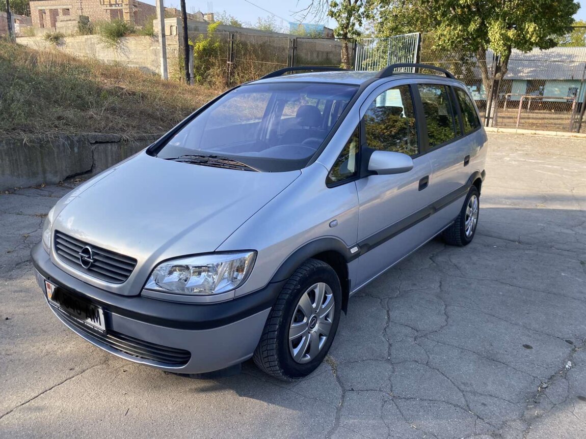 Opel Zafira 2002