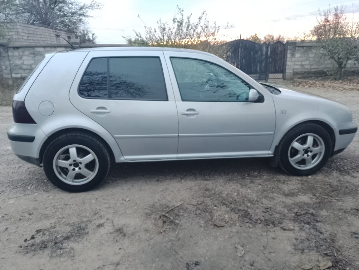 Авторынок ПМР Volkswagen Golf 2