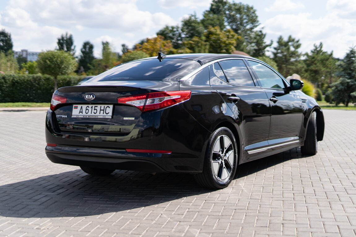 Kia Optima Hybrid 2012