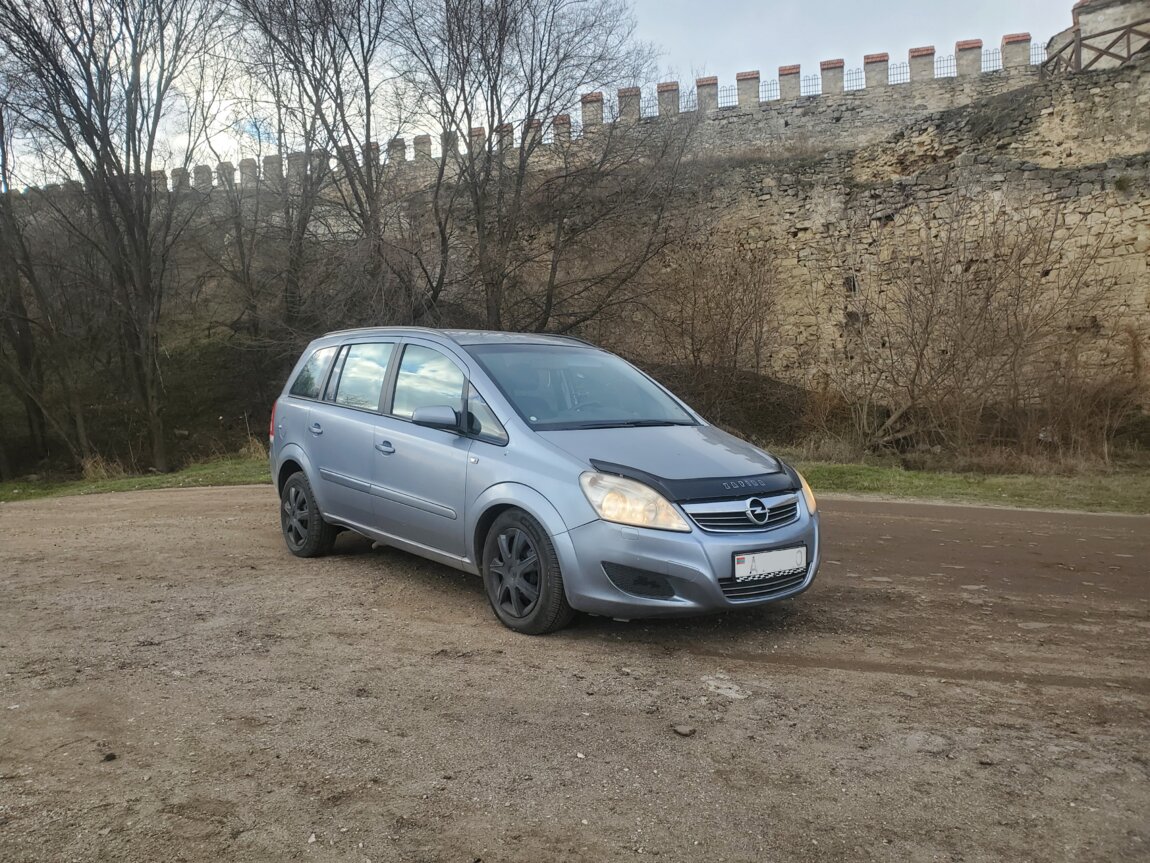 opel zafara