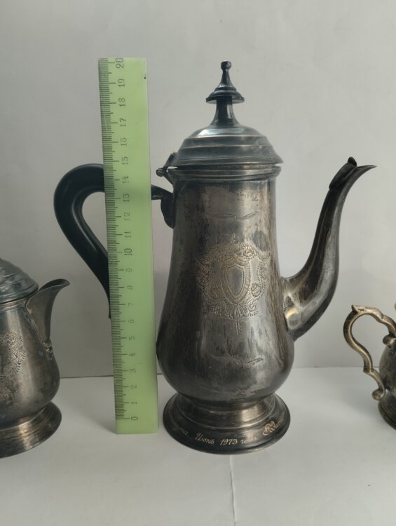 Кофейный сервиз + молочник + 2 кружки. Латунь с серебрением.