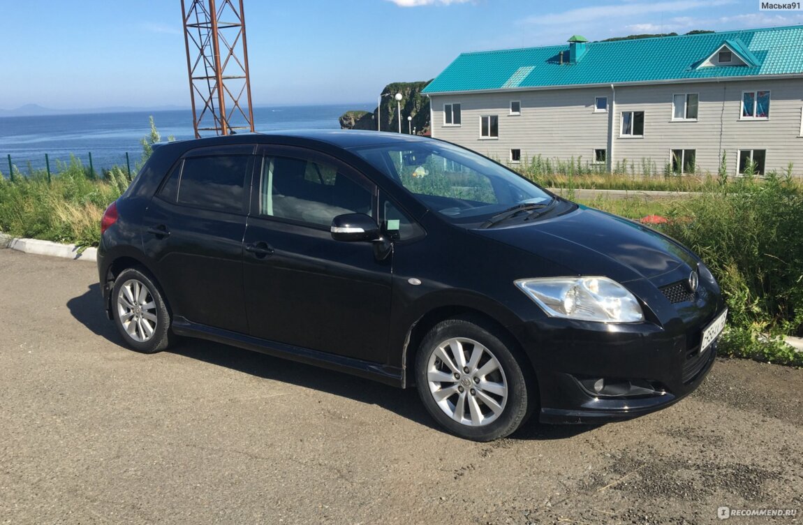 Toyota Auris 2007года в разборе