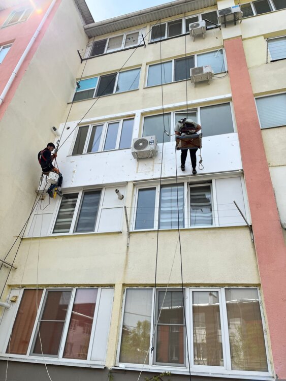 Утепление стен, высотные работы, альпинисты