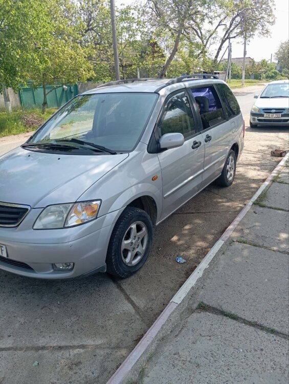 МАЗДА MPV 2000г 2.0 бензин 5-ти ступка