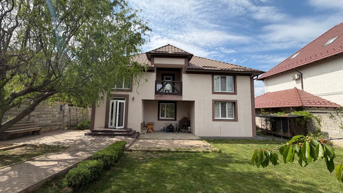 Casă, 260 m², Durlești 340000 €