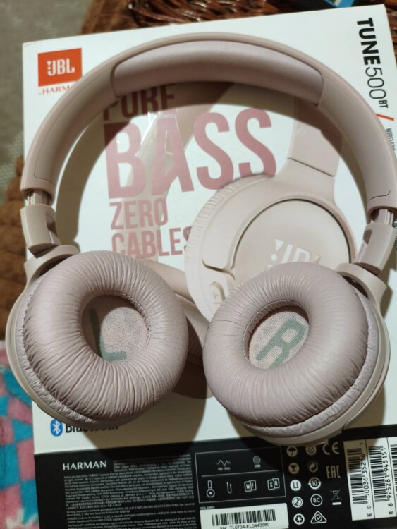Наушники JBL