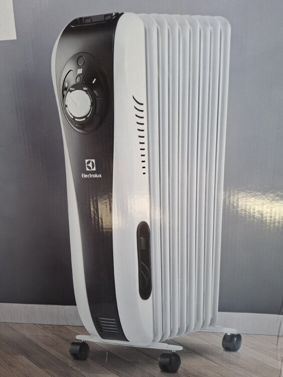 Масляный радиатор Electrolux