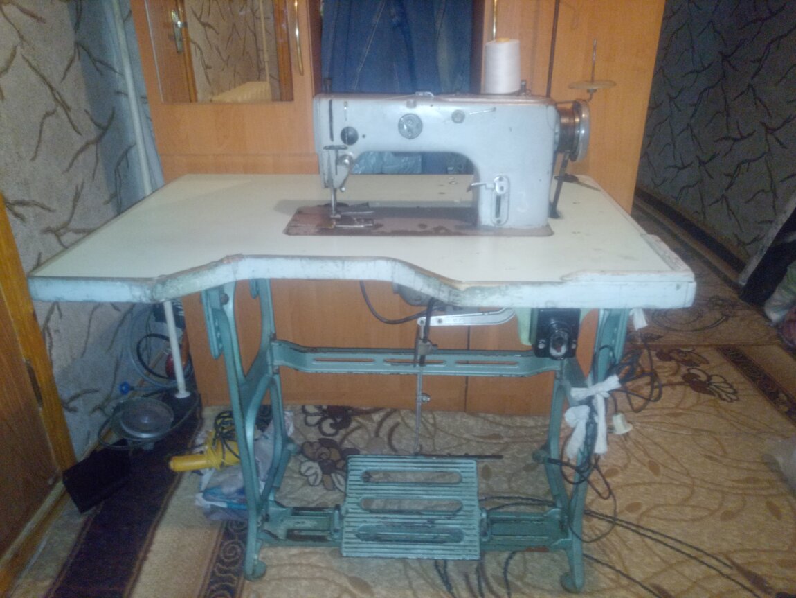 Продам пром- ную швейную Машину 1022 Кл. на 220 v