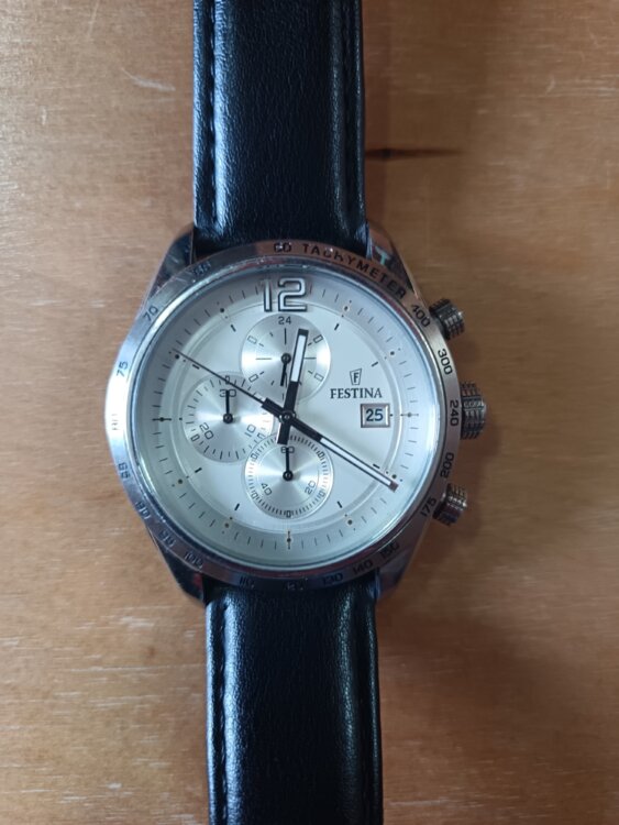 Продам часы FESTINA