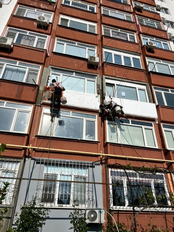 Утепление фасада. Высотные работы.