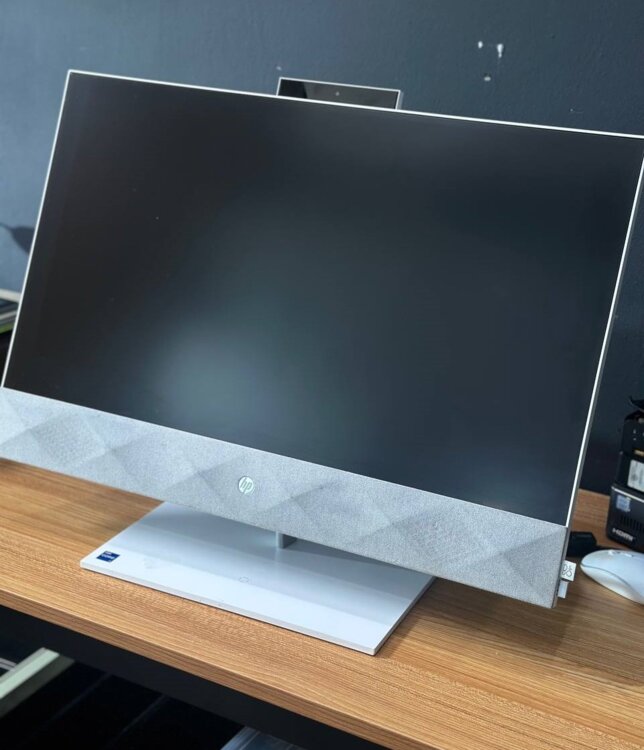 HP Pavilion All-in-One 27" — Intel Core i7-11700T 8 ядер / 16 потоков