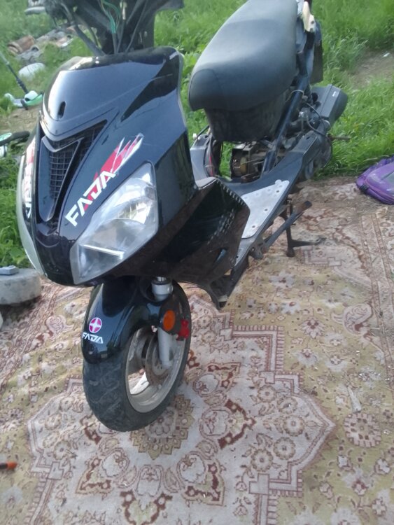 Продам морозильник BLOMBERG