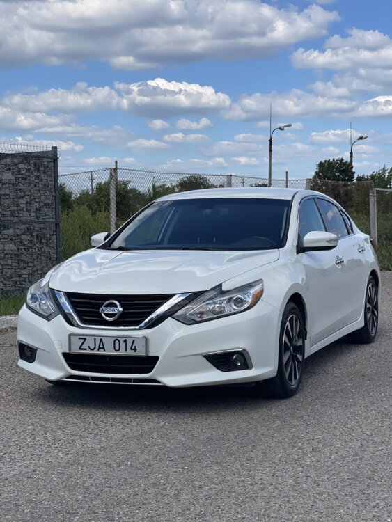 Nisan Altima SL 2017г.