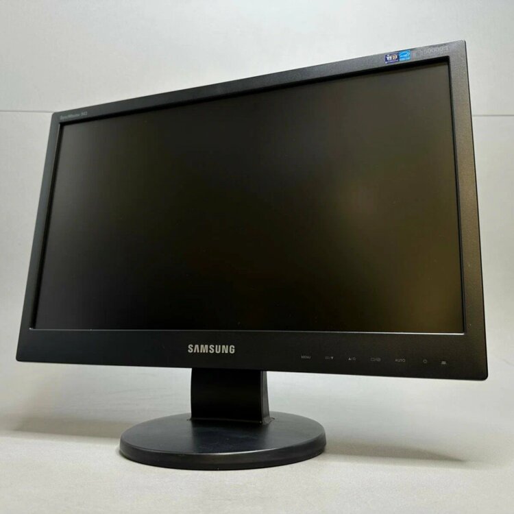 Монитор Samsung SyncMaster 943SN, 18.5", 1360x768, TN+film