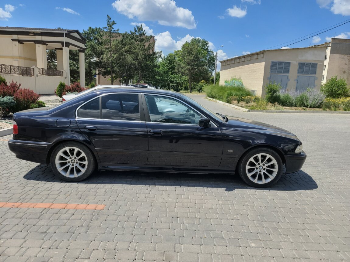 Легендарная BMW E39 2.5i