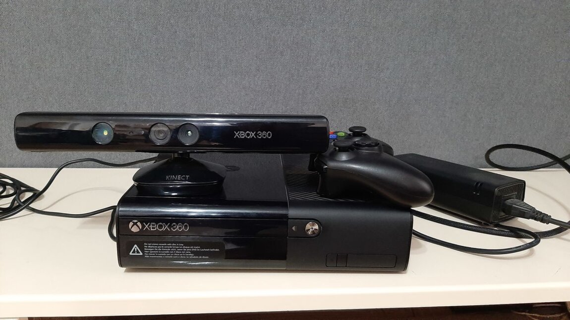 Xbox 360 E/ FreeBoot/Avroura