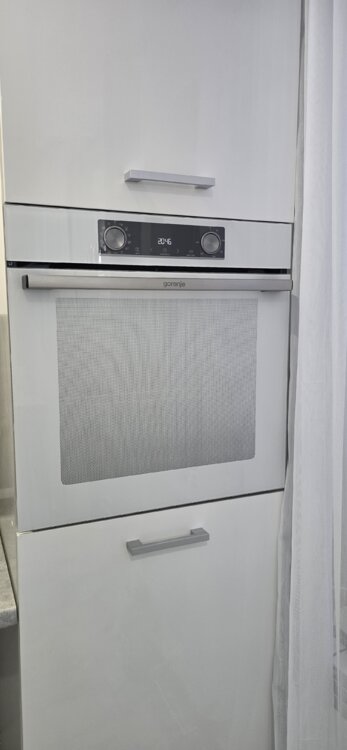 Продам духовой шкаф