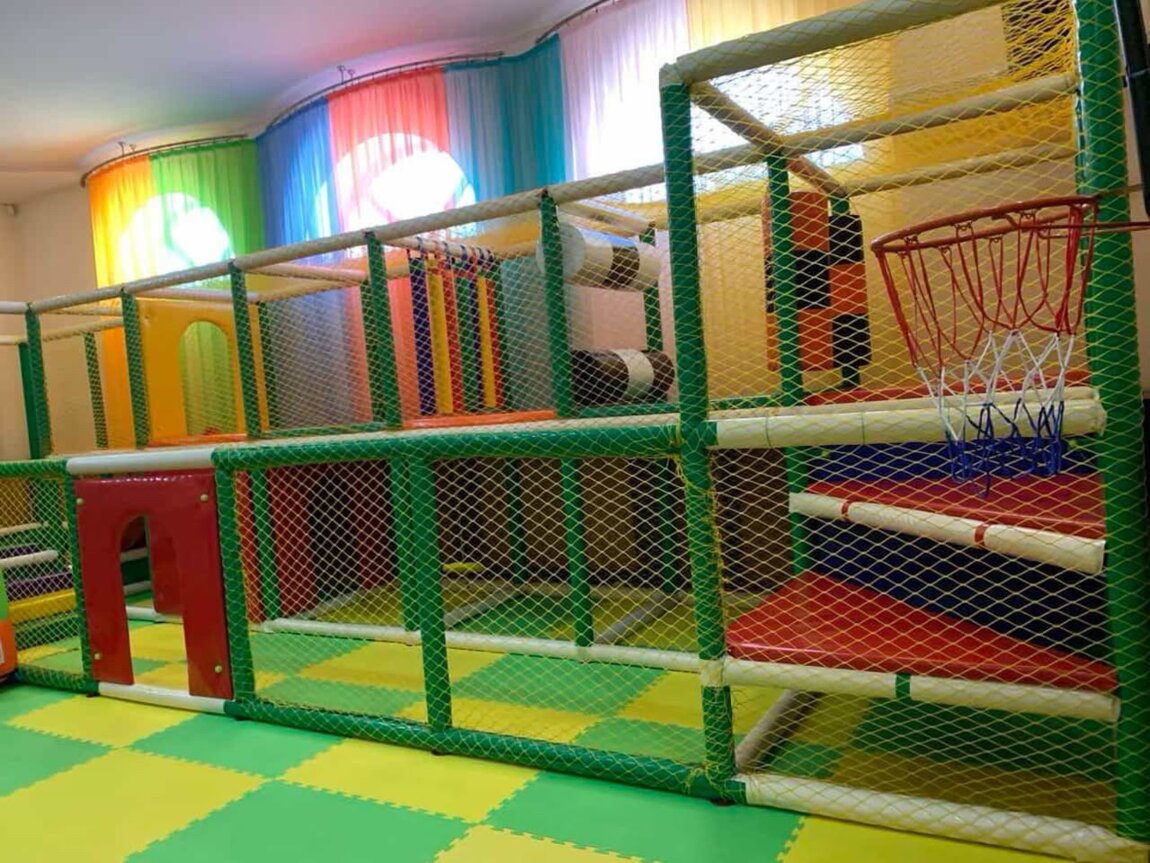 ИГРОВОЙ ЛАБИРИНТ