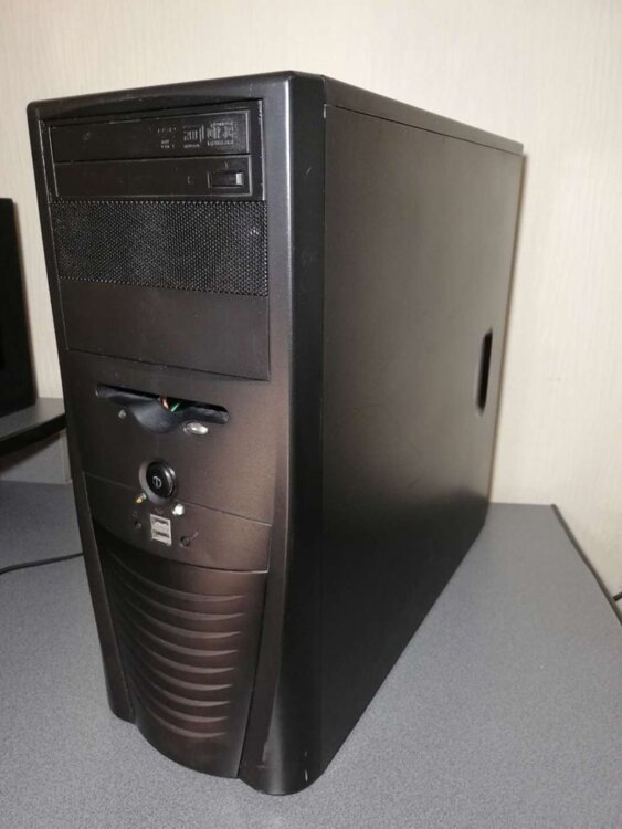 Компьютер 4-х ядерный, частота 2.66 GHz, ОЗУ 4Gb, SSD-120Gb, HDD-500Gb