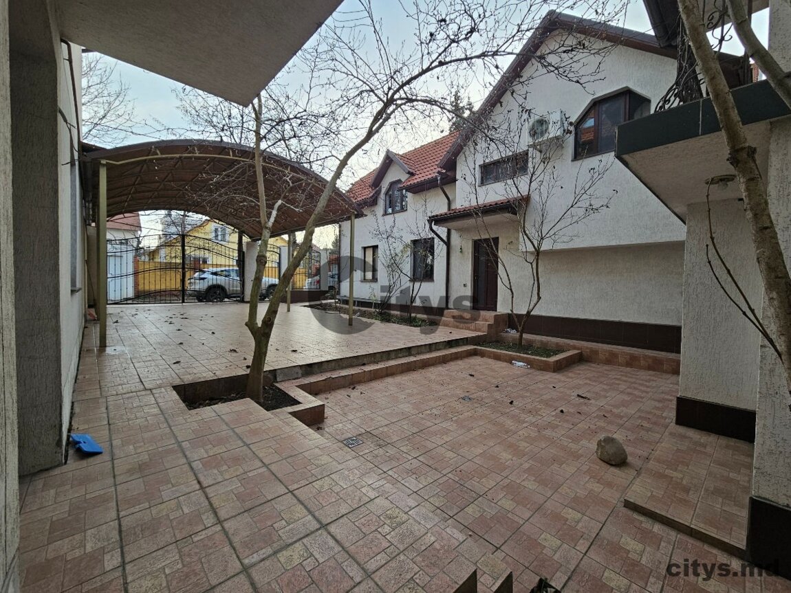 Casa - 470 m² , Chisinau 369900 €