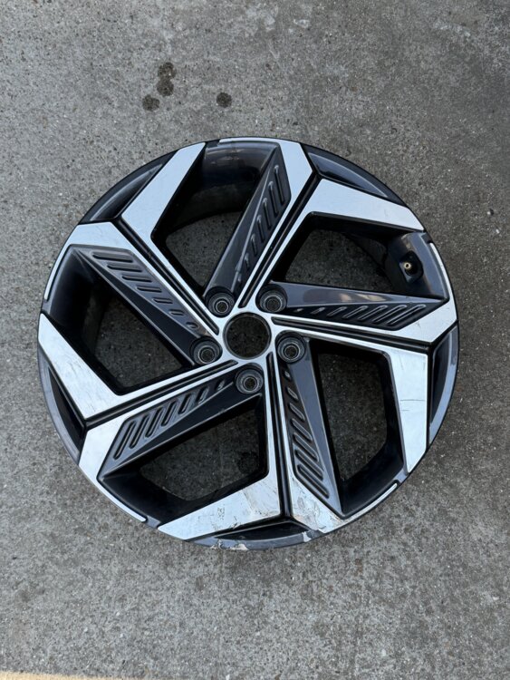 Продам диск от Hyundai Tucson R19