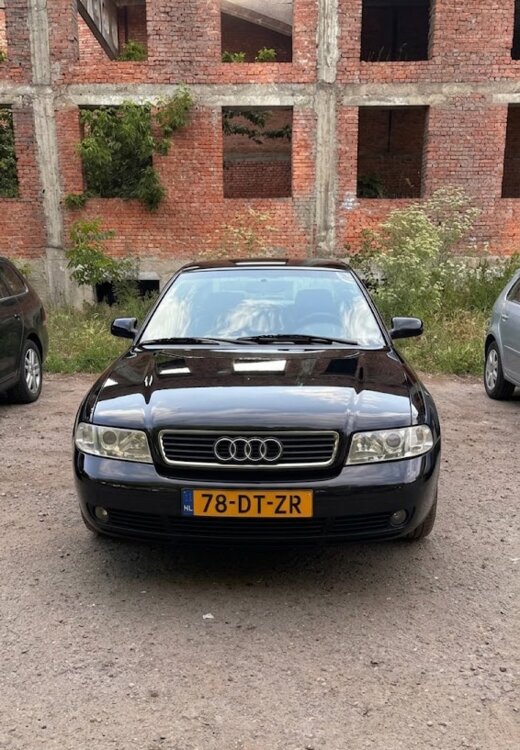 Audi A4 B5 - 1.6 бензин - 2001 год