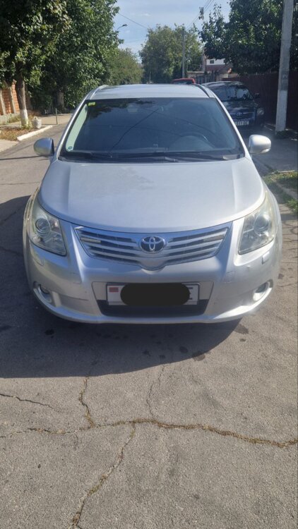 Toyota avensis T27 2.2 2009г