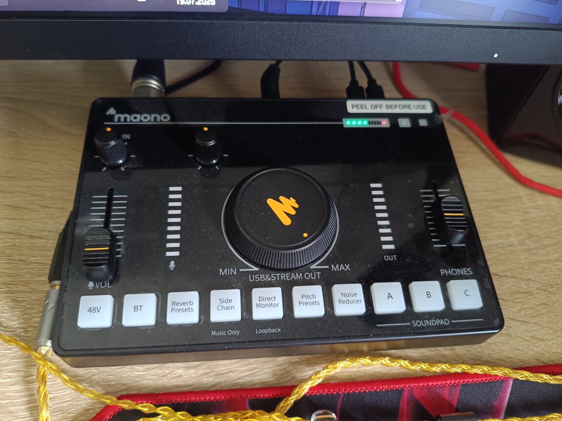 Микшер MaonoCaster C2 Neo