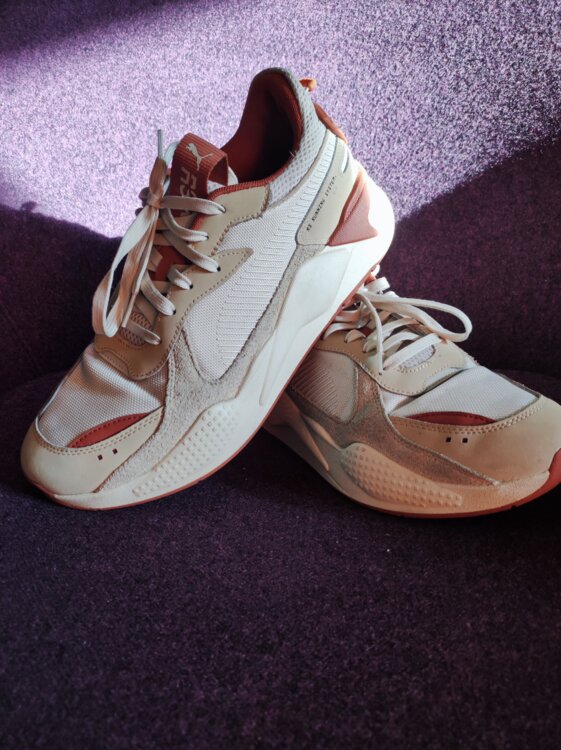 Продам PUMA running system 44