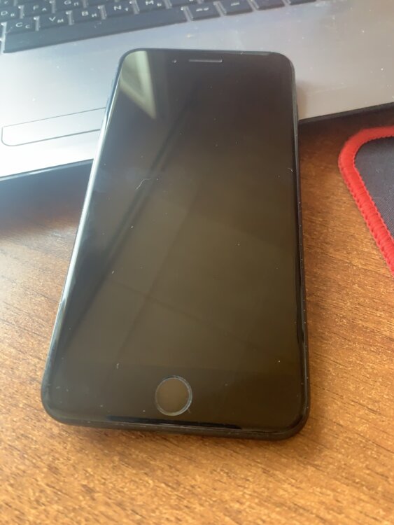 Продам Apple iPhone 7 plus