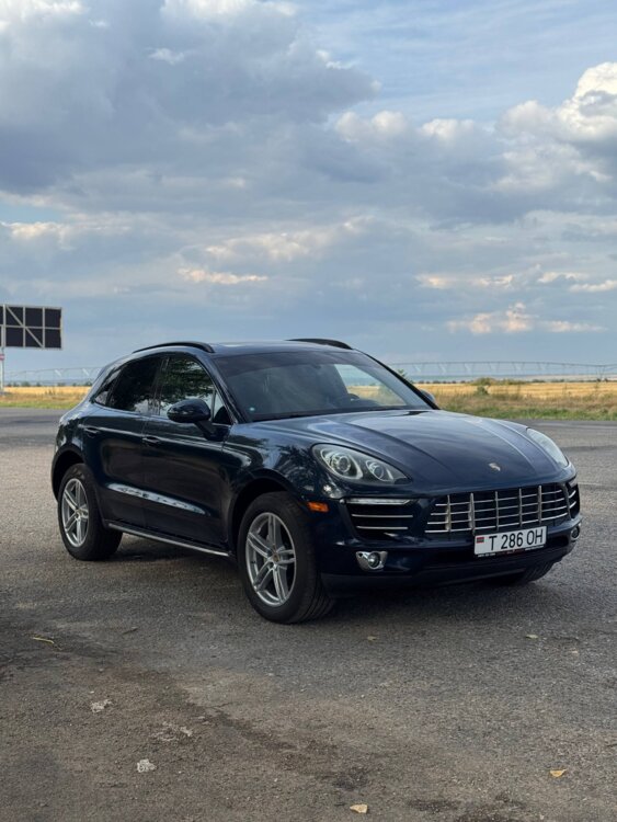 Porsche Macan S, премиальный кроссовер, в богатой комплектации