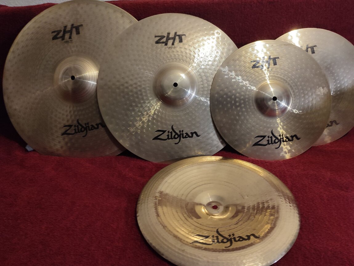 Zildjian ZHT Тарелки. Микрофоны для барабанов The T. Bone DC4000