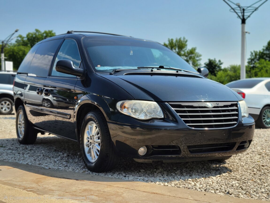 Chrysler Voyager в отличном состоянии, нейтральные номера!