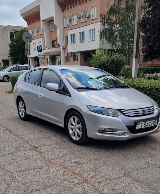 Продам Honda Insight Hybrid