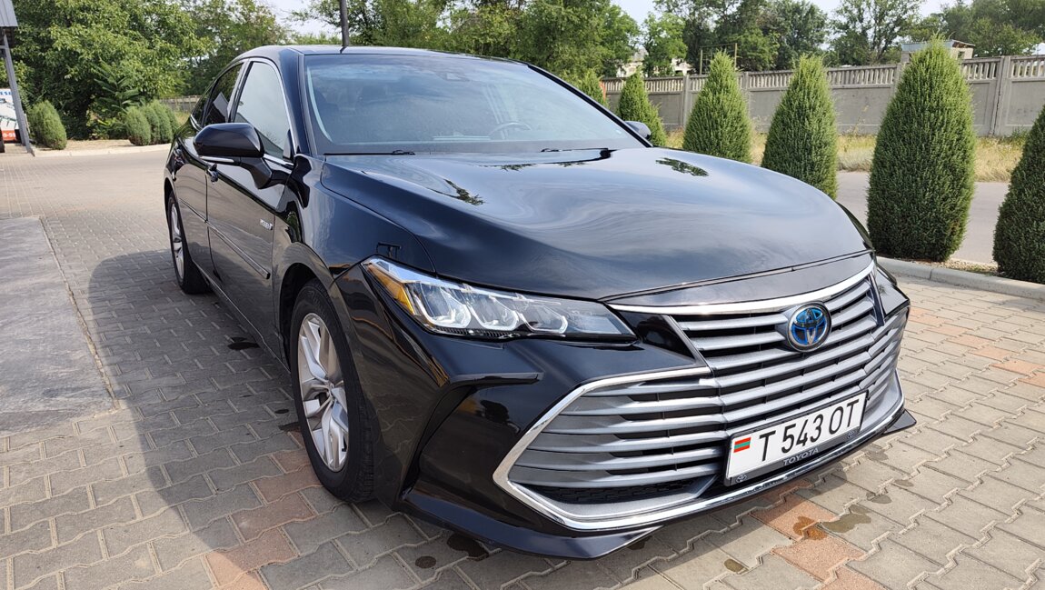 Toyota Avalon hybrid 2019