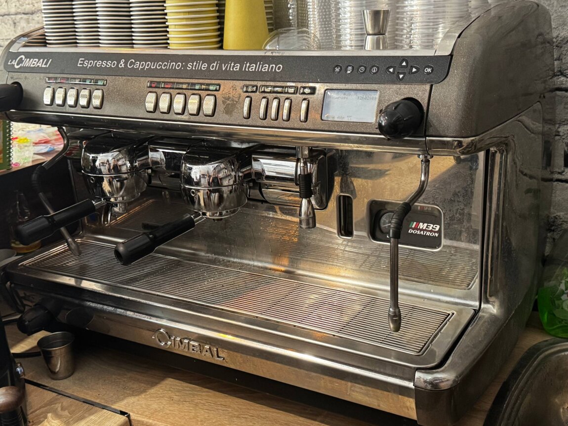 Продаётся профессиональная кофемашина La Cimbali M39 Dosatron