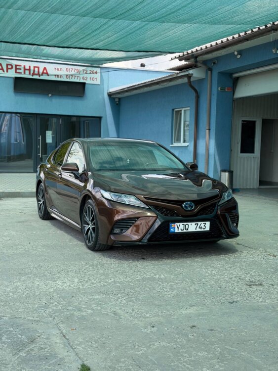 Toyota Camry 70