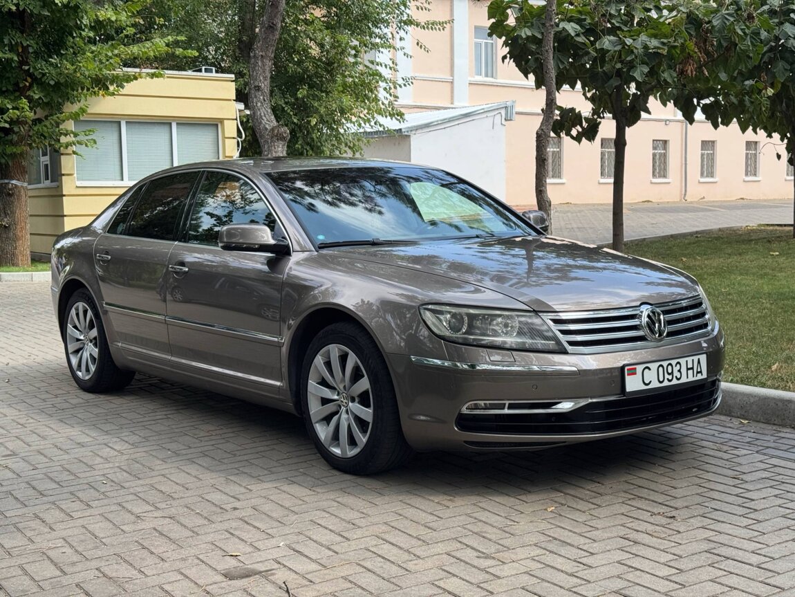 Volkswagen Phaeton 2013 год, 3.0 дизель Идеальное состояние