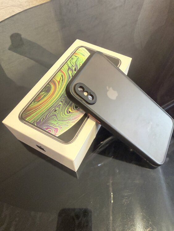iPhone Xs 256 gb.
