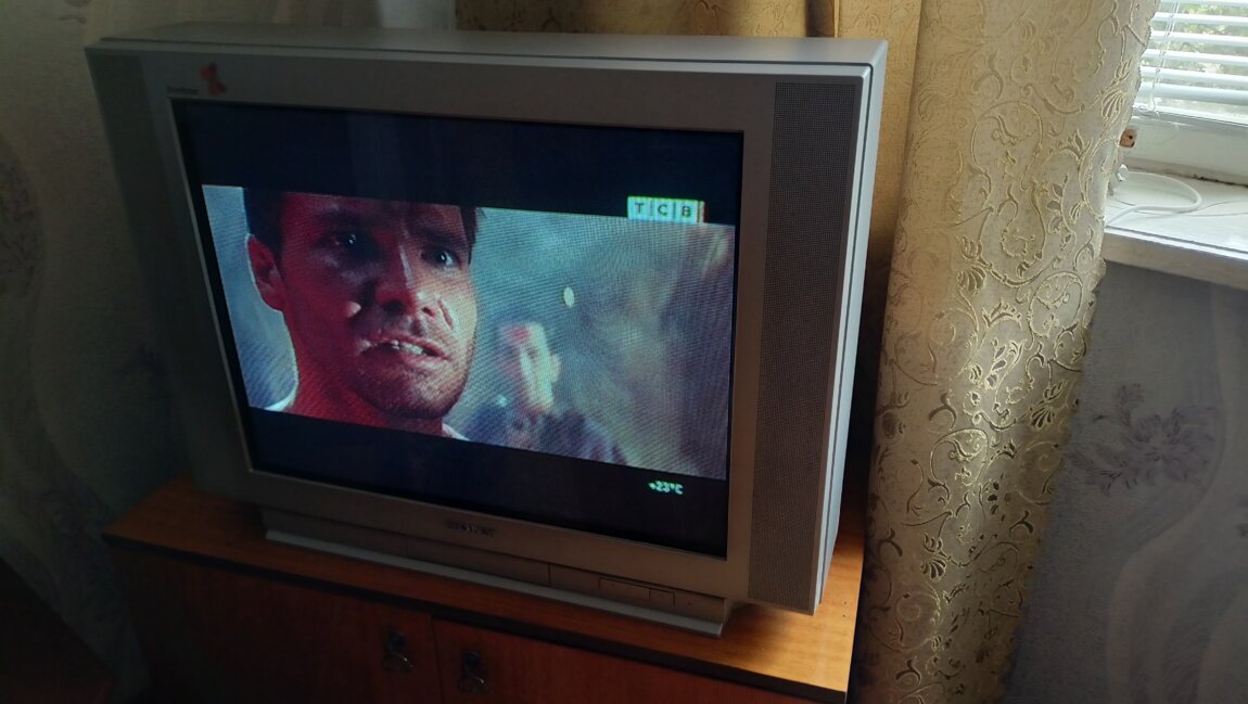 Продам телевизоры SONY Trinitron и JVC с декодером..