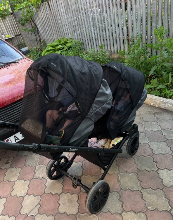 Коляска для двойни