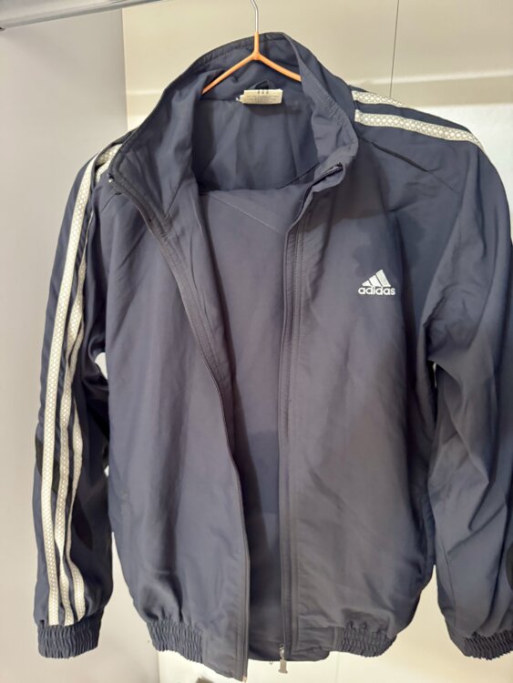 Спортивный костюм adidas