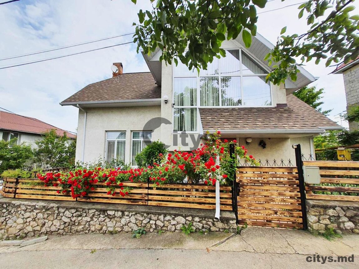 Casa - 232 m² , Chișinău, Telecentru, str-la Ivan Miciurin 210000 €
