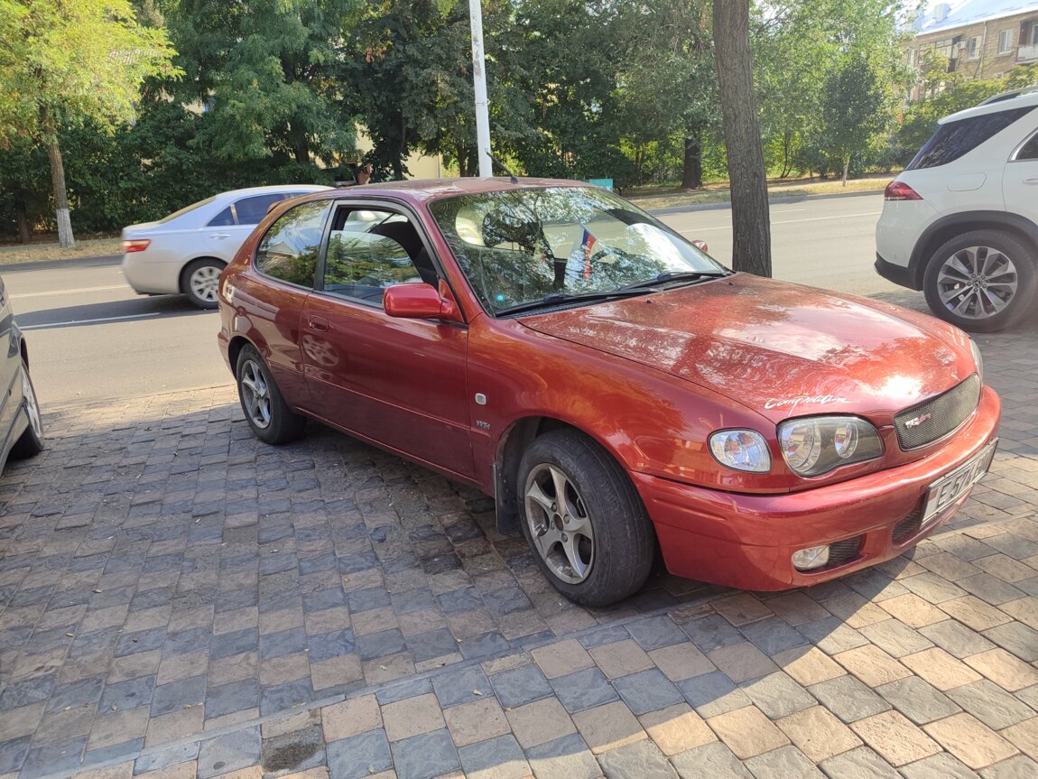 Toyota Corolla 2000 г, 2.0 TDI