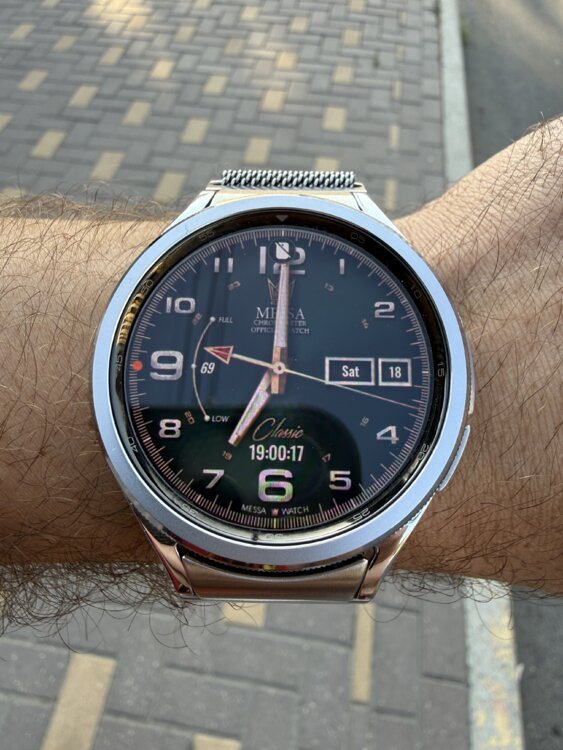 Samsung Galaxy Watch 6 classic 47 mm в отличном состоянии!
