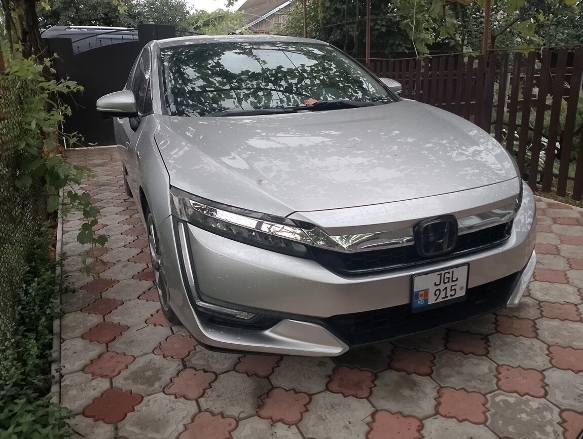 Honda clarity