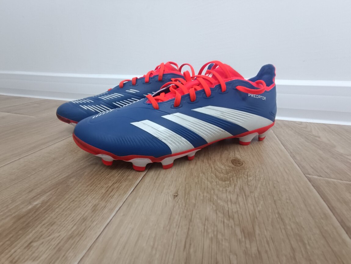 Футбольные бутсы "Adidas"