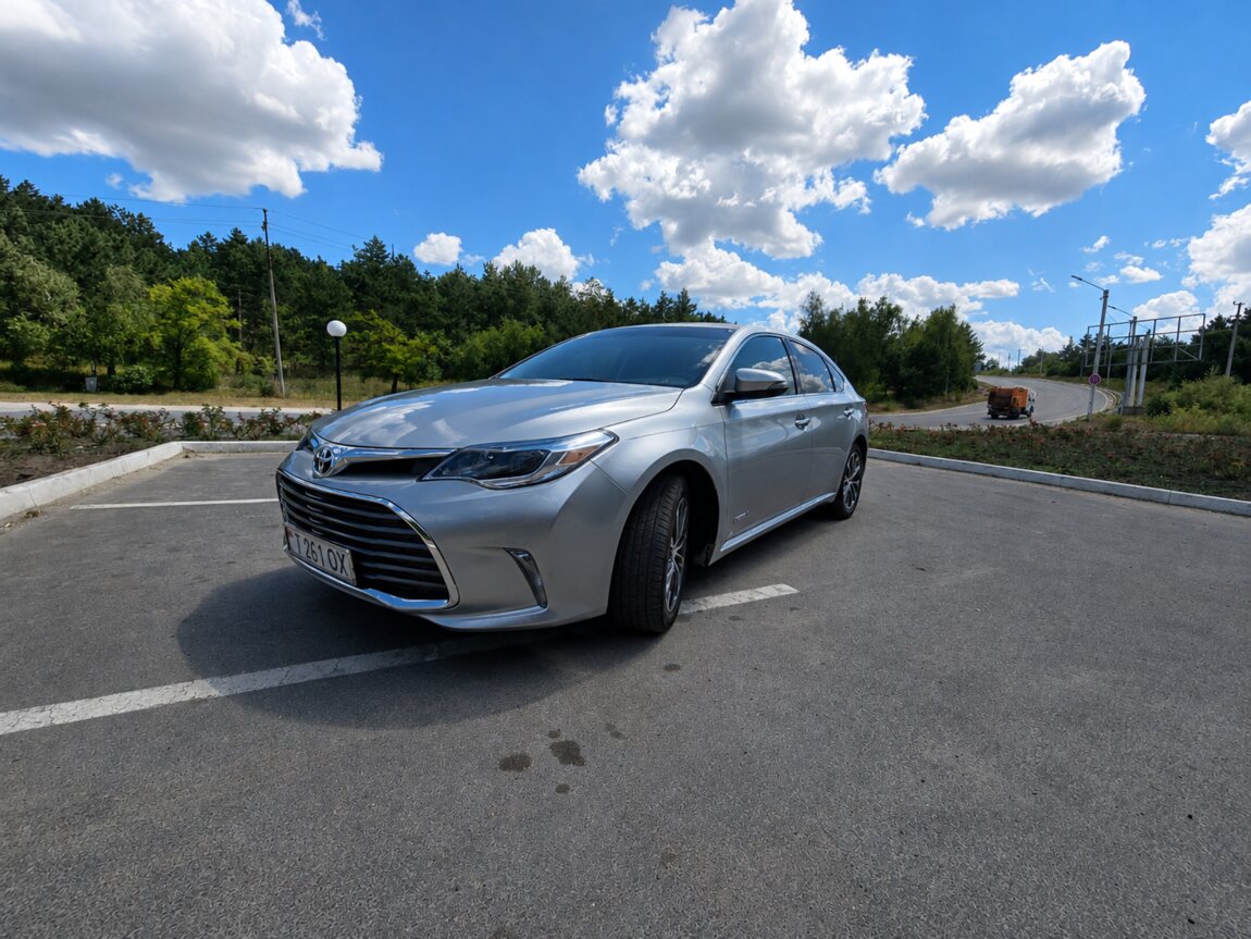 Продаётся Toyota Avalon Hybrid 2016 — 2.5 Hybrid XLE