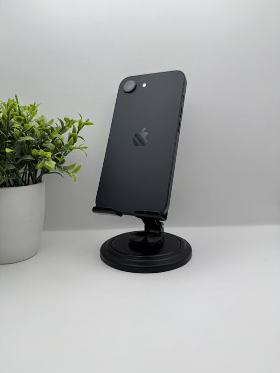IPhone 16e 128 GB АКБ-96% Рассрочка / гарантия